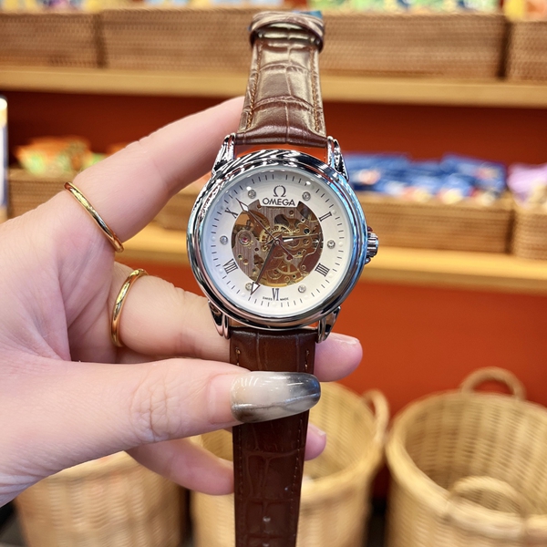 ブランド時計角部分ディテール